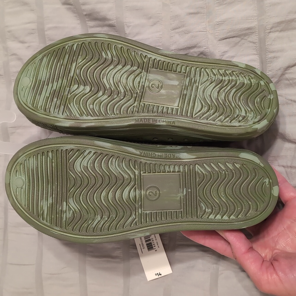 BNWT Native Style Sandal Summer Shoe Size 2 Youth - Picture 2 of 7